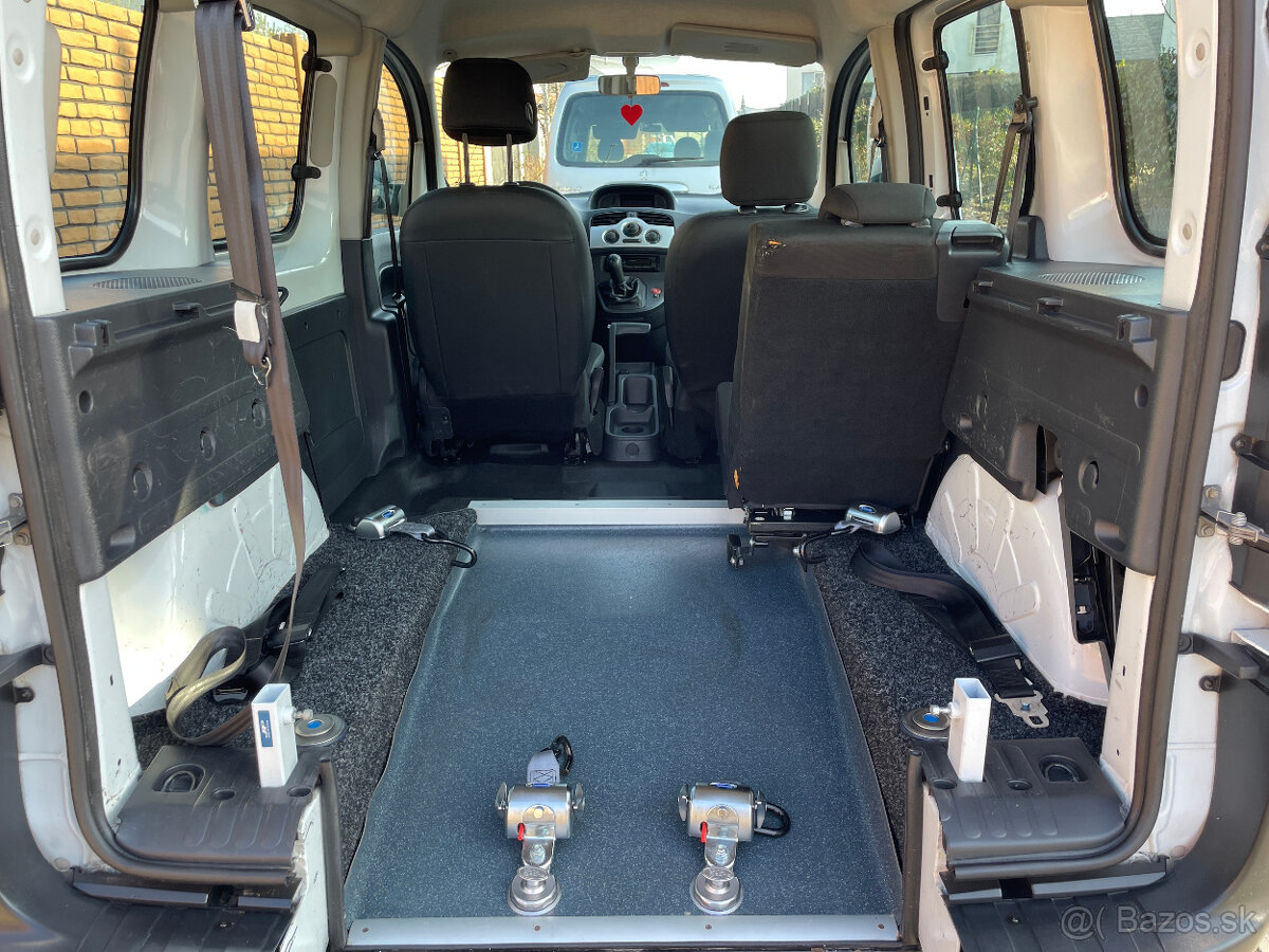 Renault Kangoo: rampa pro vozíčkáře - 7