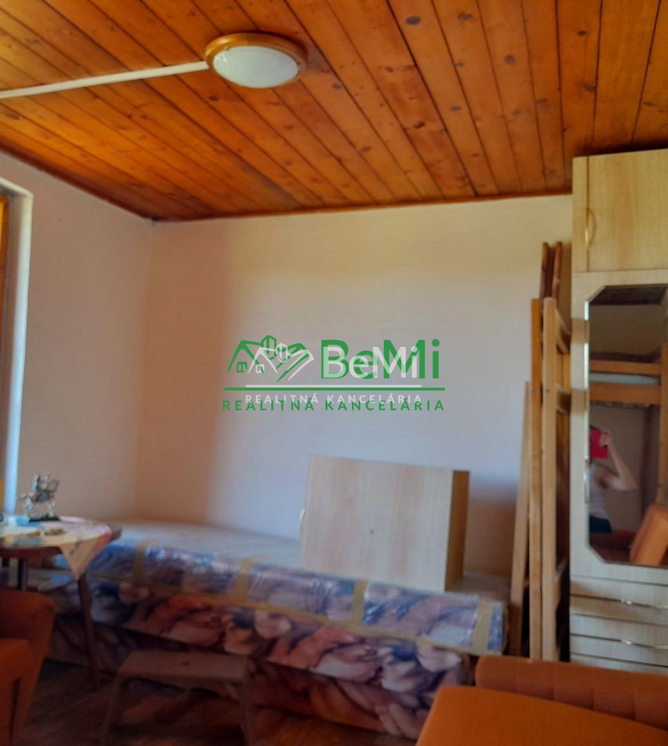 Útulná záhradná chata na predaj-Lučenec - 7