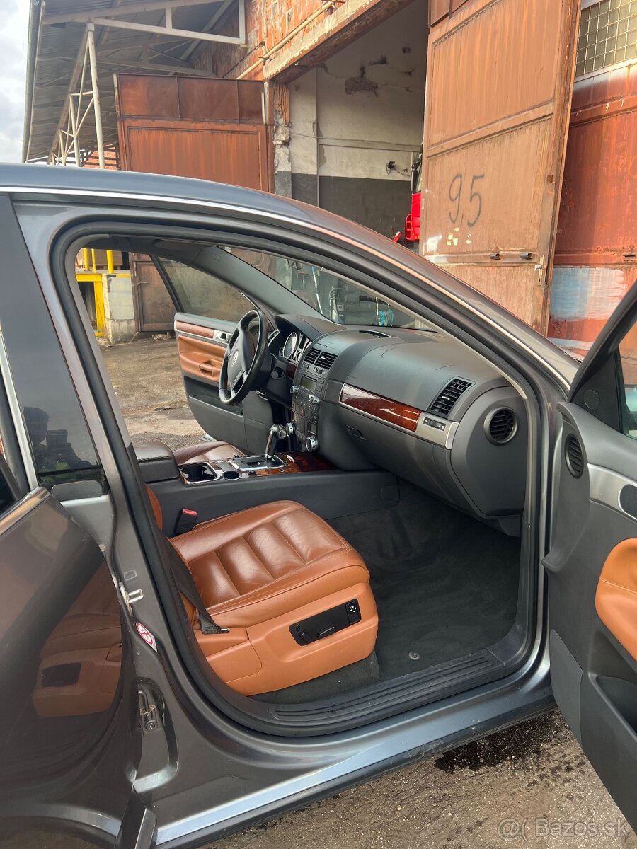 Volkswagen Touareg 3,2 benzin - 7