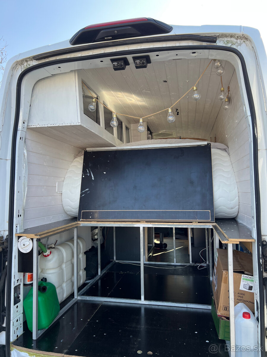Obytná dodávka Ford Tranzit R.V.:2021 - 7