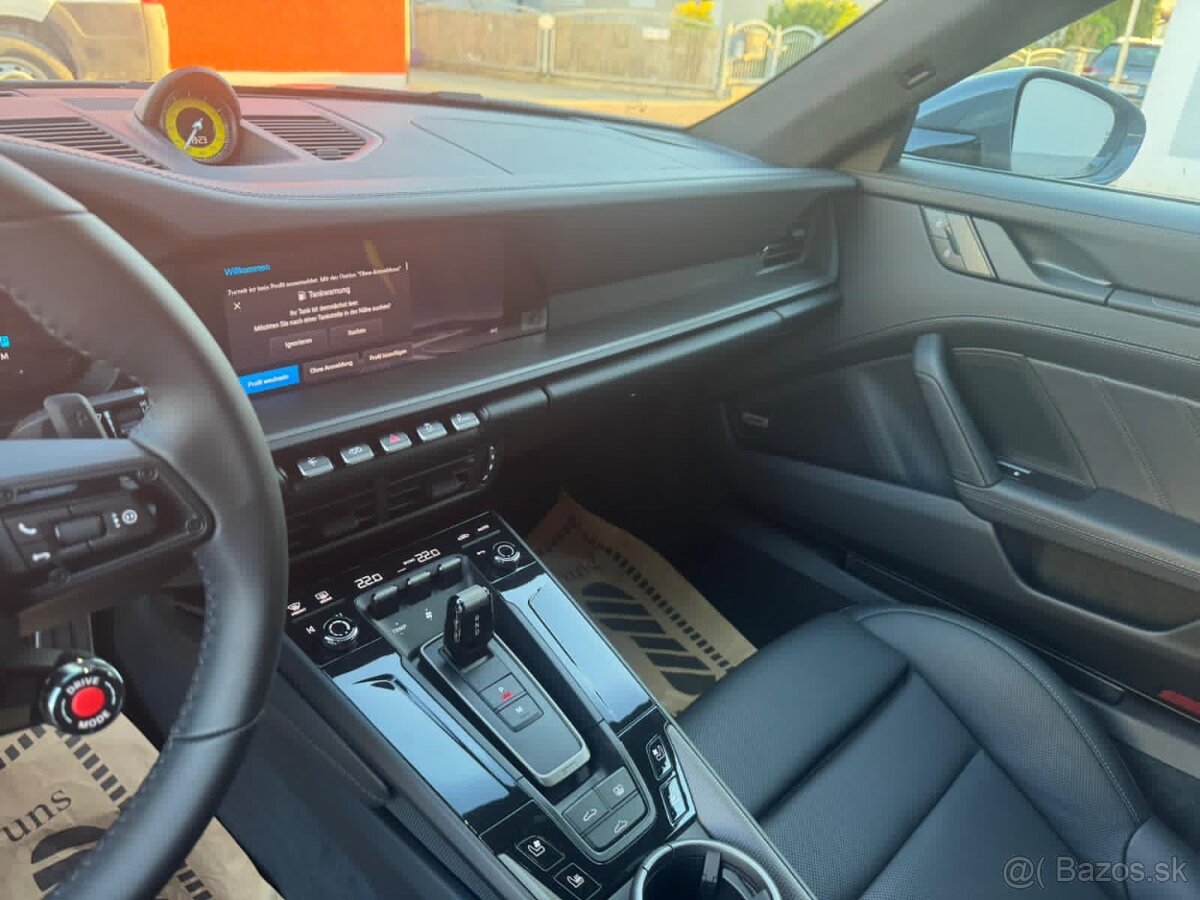 Porsche 911 Turbo S - 7
