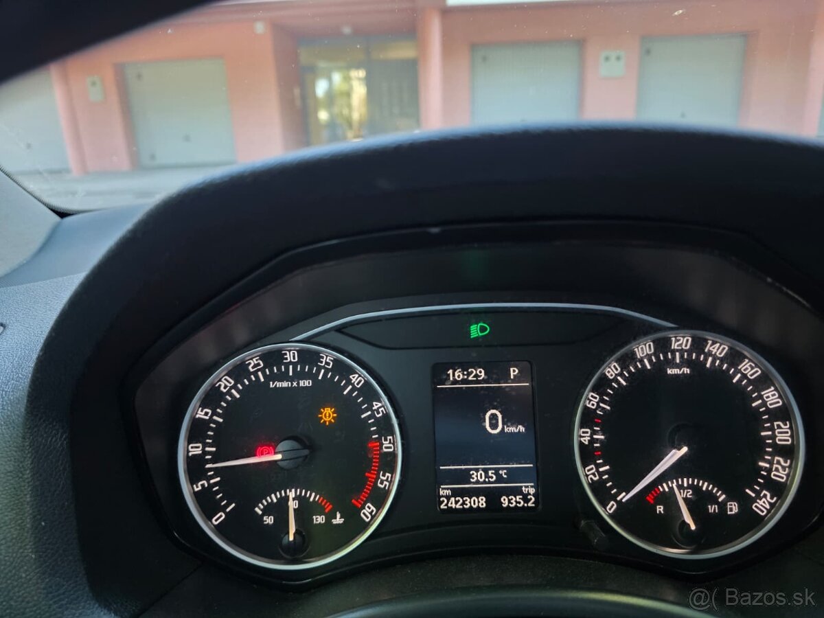 ŠKODA OCTAVIA 1.6 TDI - 7