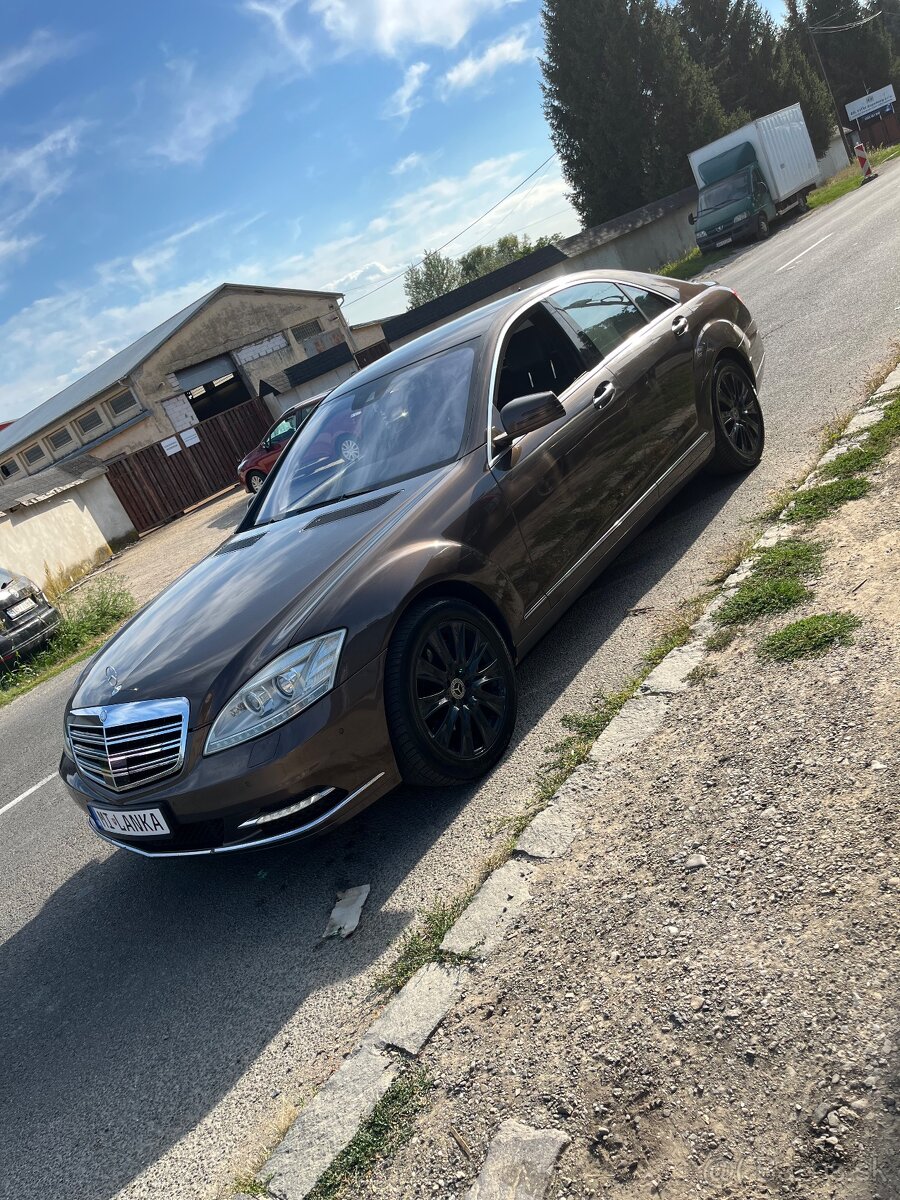 W221 S450CDI 235KW V8 7.st - 7