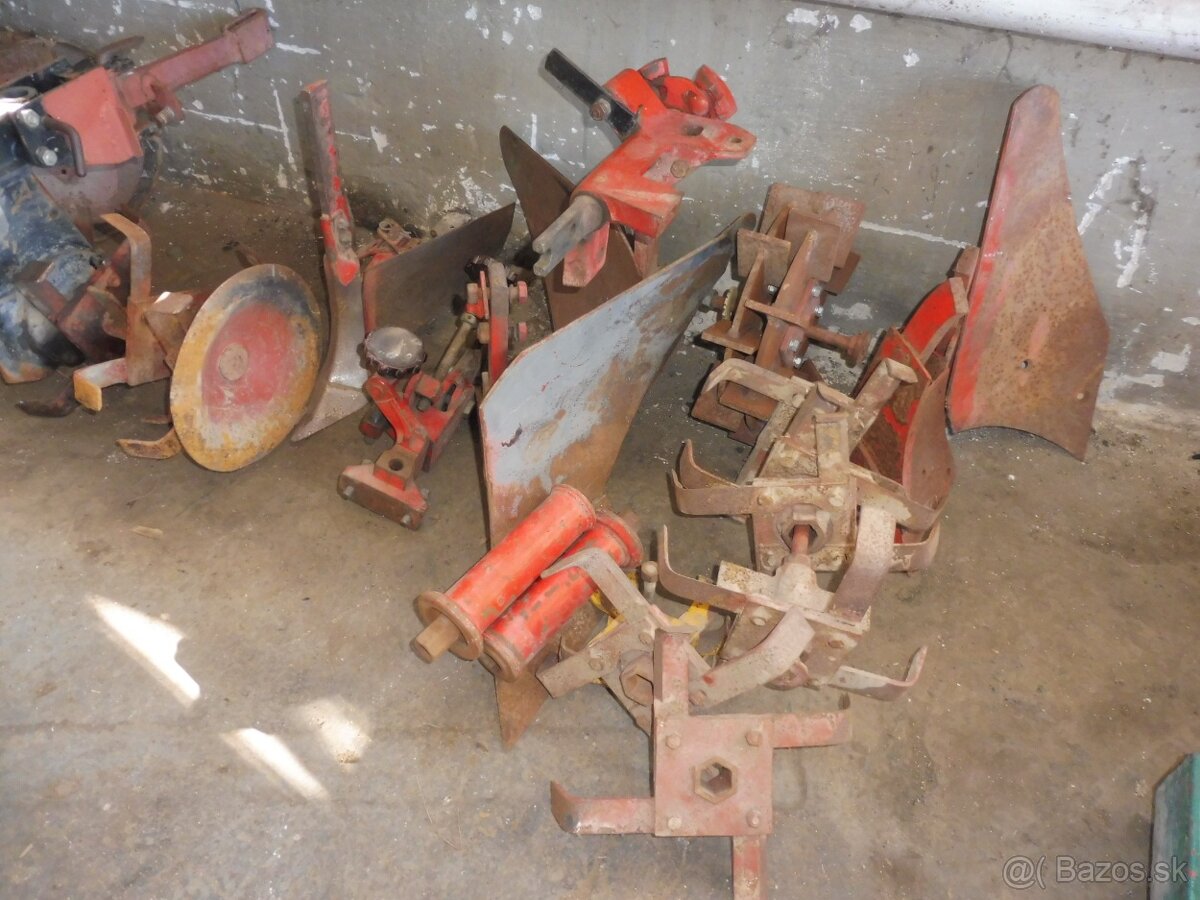 predám malotraktor vari s náradím a príslušenstvom - 7
