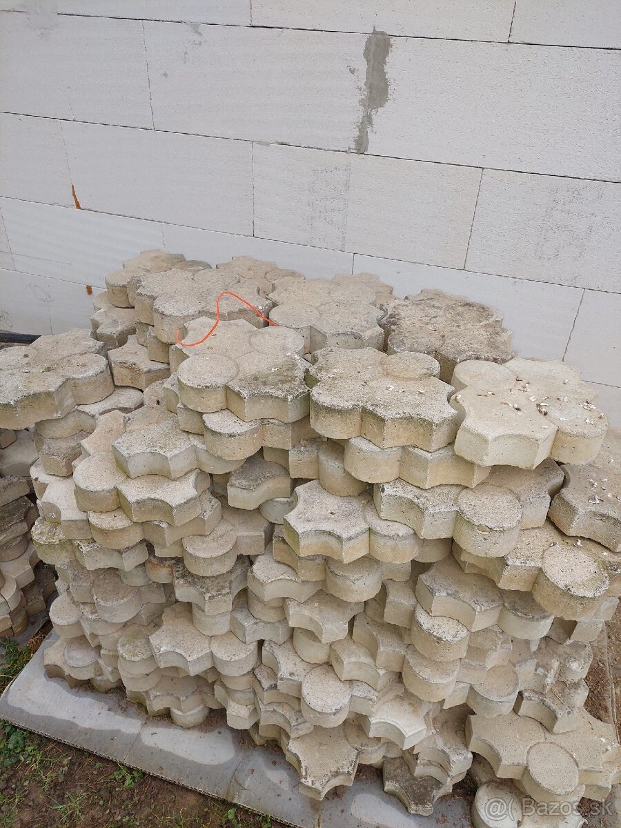 Dlažba známková - 7