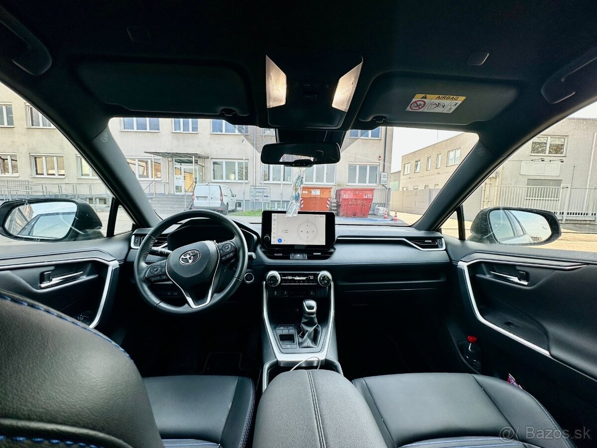 Toyota RAV4 AWD 2.5 benzín HYBRID - 7