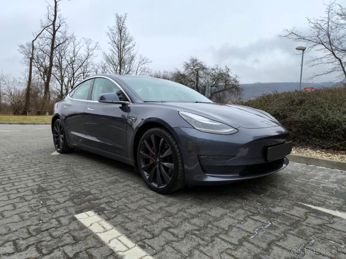 Tesla model 3 Performance (377kw/513k) - 7