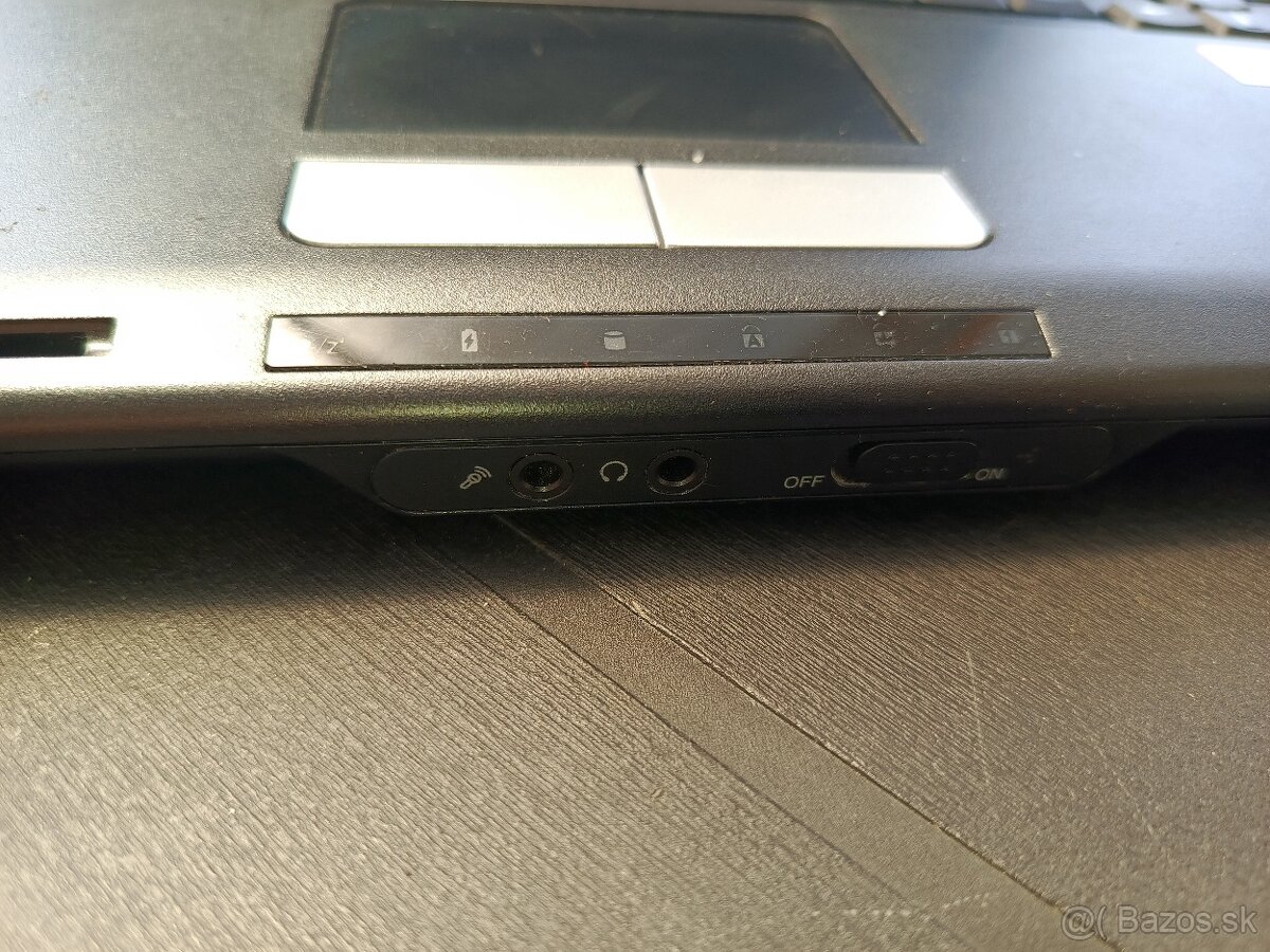 BenQ JoyBook A52E - 7
