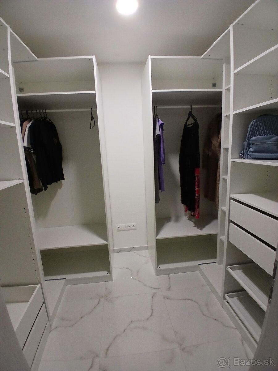 Moderný átriový rodinný dom v Beladiciach – novostavba - 7