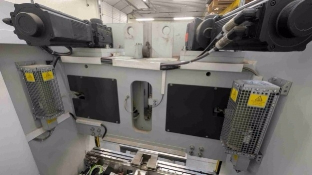 LVD DYNA-PRESS 24/12 PLUS servoelektrický lis ohraňovací - 7