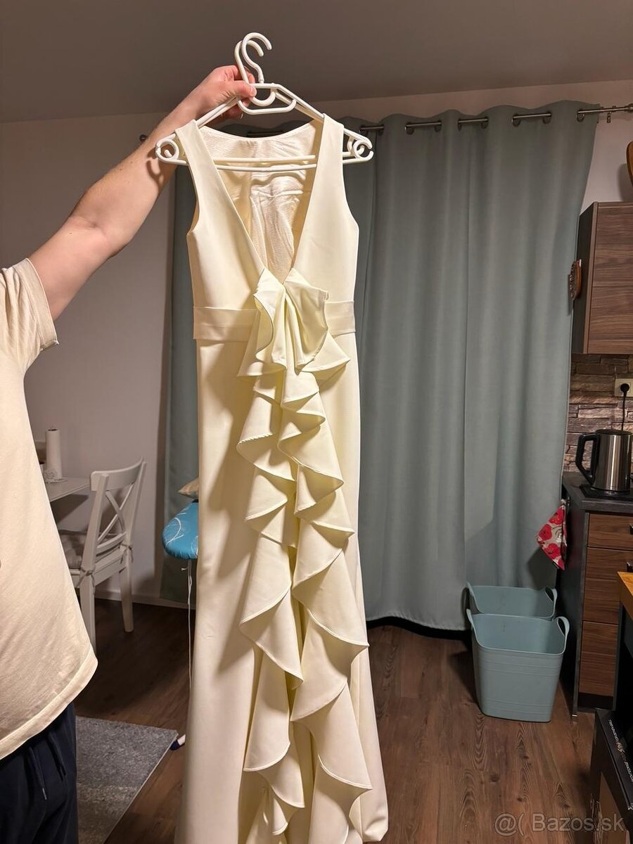 Svadobné šaty so závojom a korunou – farba ivory, elegantné - 7