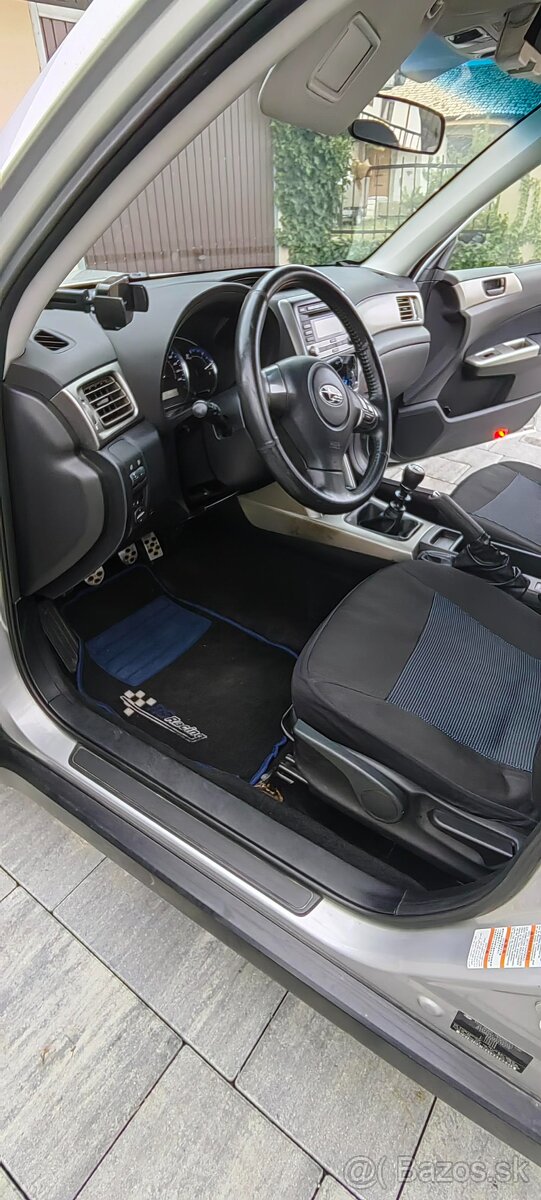 Predám Subaru Forester 2.0 D - 7