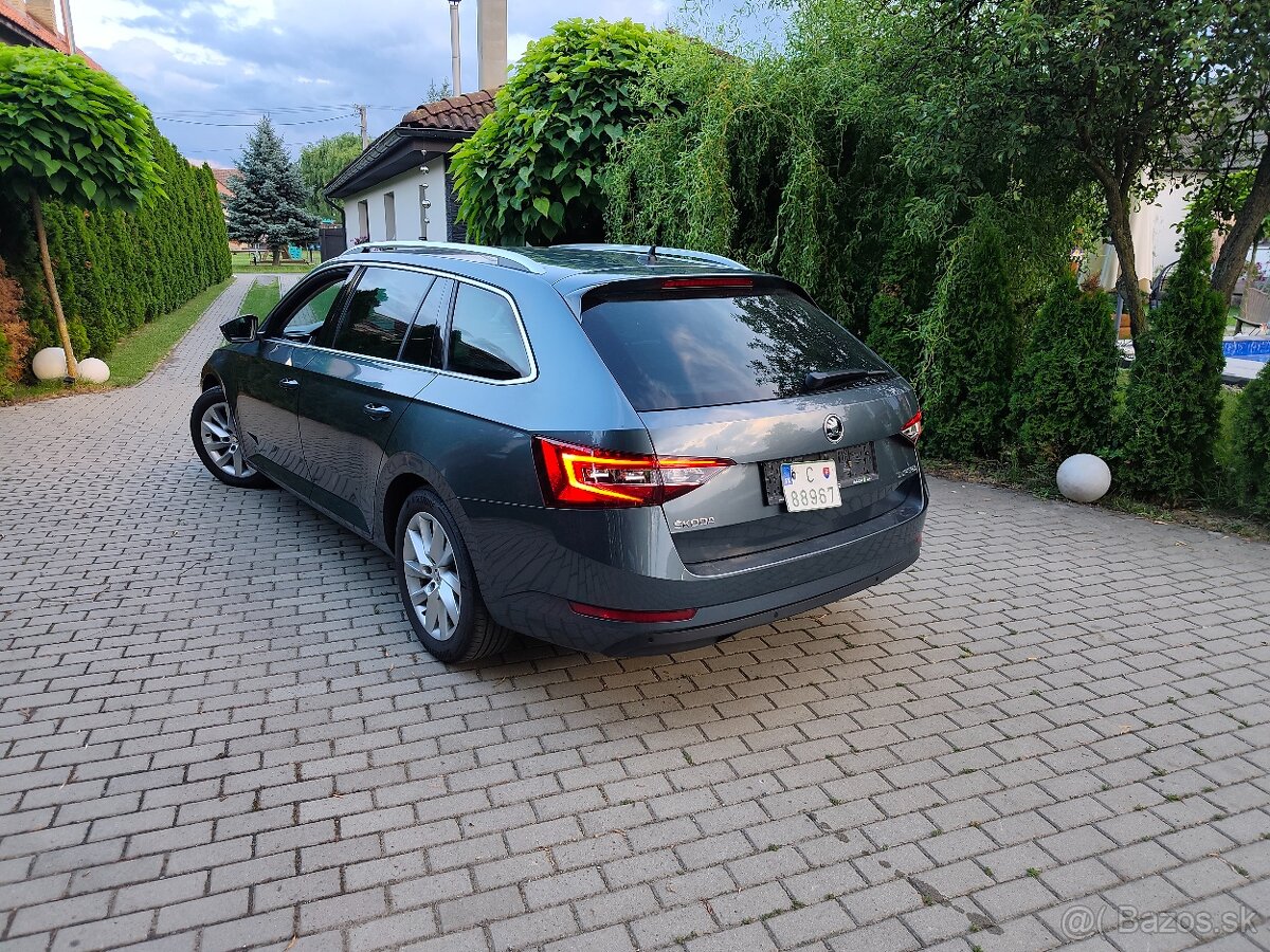 Škoda Superb combi STYLE DSG model 2018 - 7