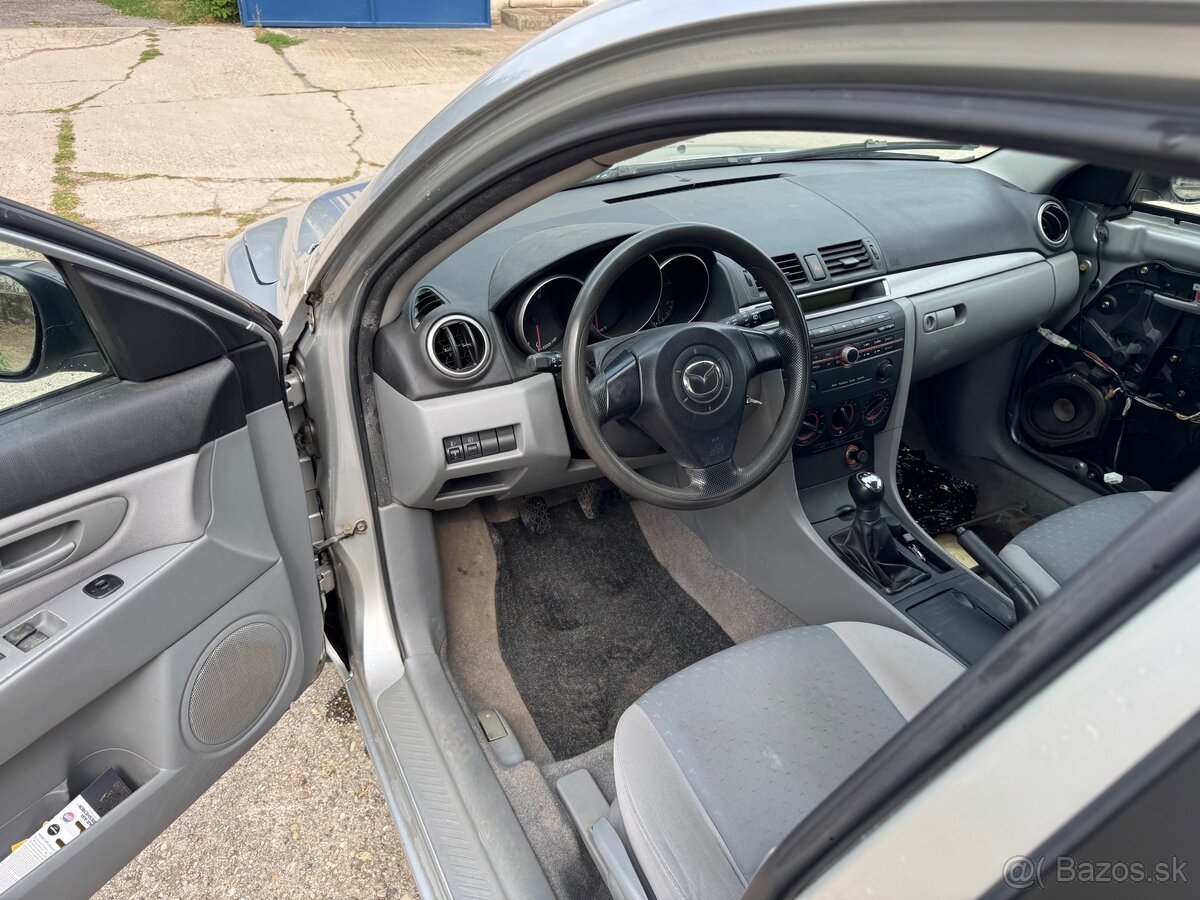 Mazda 3 - 7