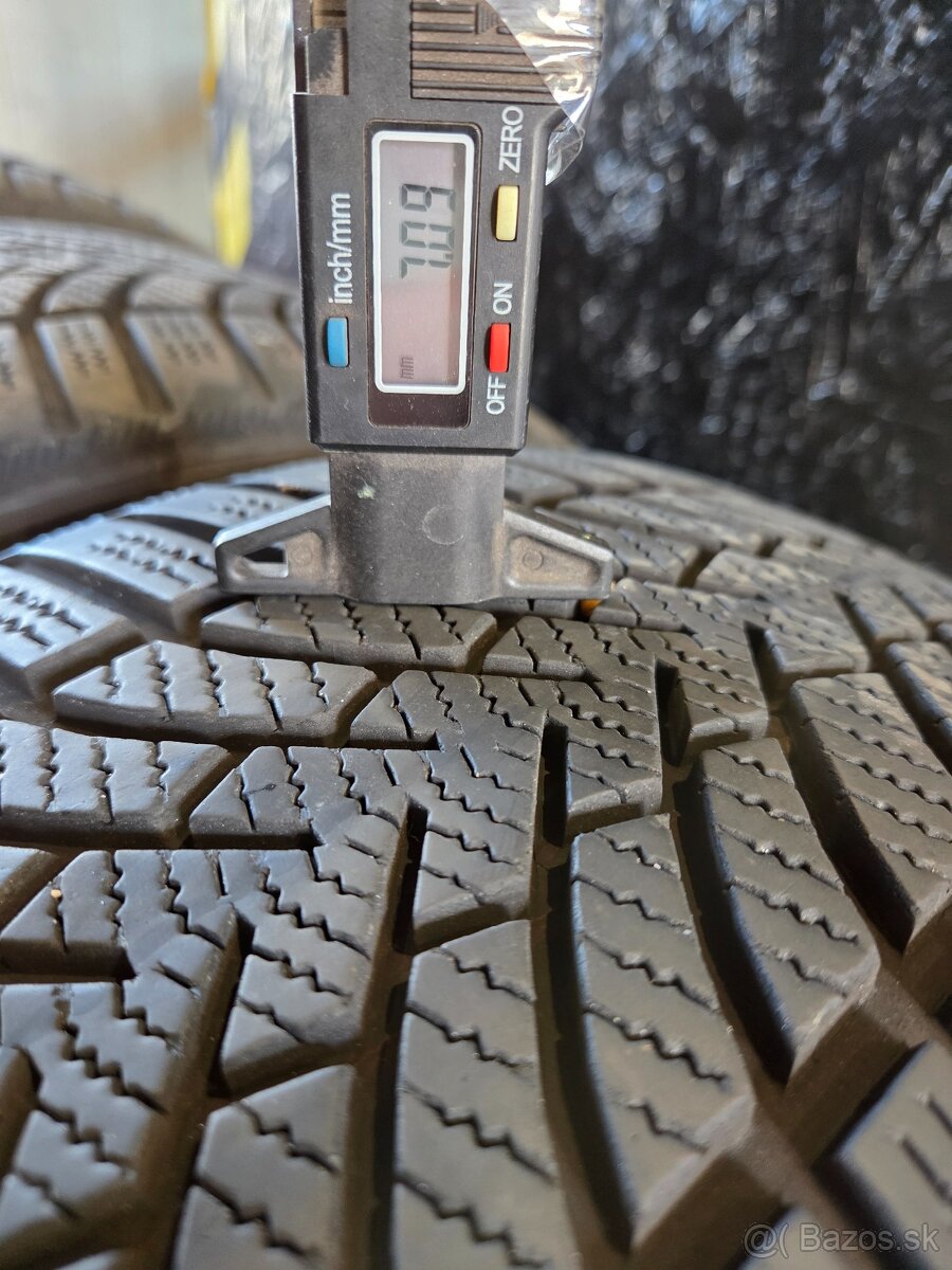 235/35 R19 Semperit zimne pneumatiky - 7