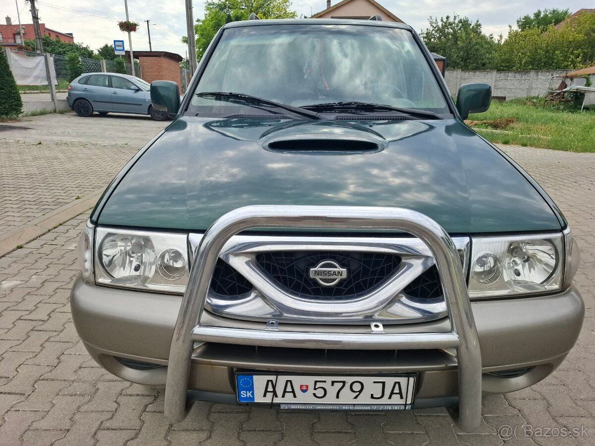 Nissan terrano - 7