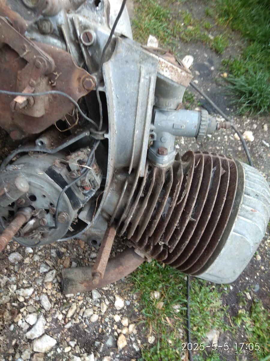 Jawa 250 panelka motori - 7