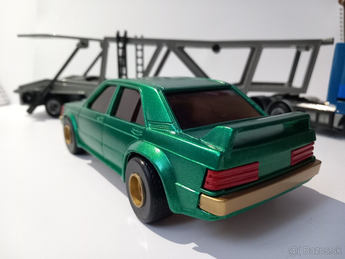 Model auta Mercedes Benz 190E - 7