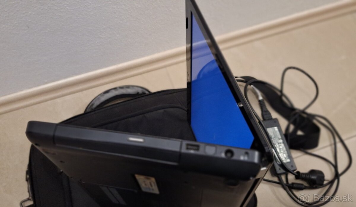 Predám notebook HP G62 - 7