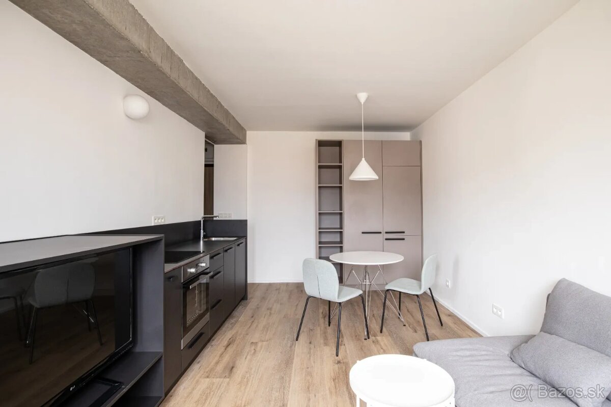 Realitný kancelária REALADR s.r.o. - 7