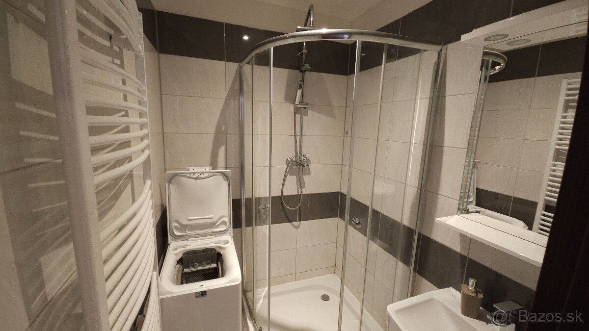 PRENÁJOM 1.IZBOVÝ BYT-STRED - 7