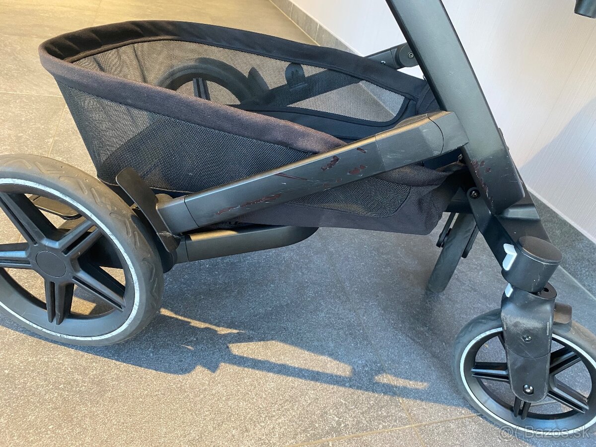 Joolz geo 3 brilliant black hlboky kocik - 7