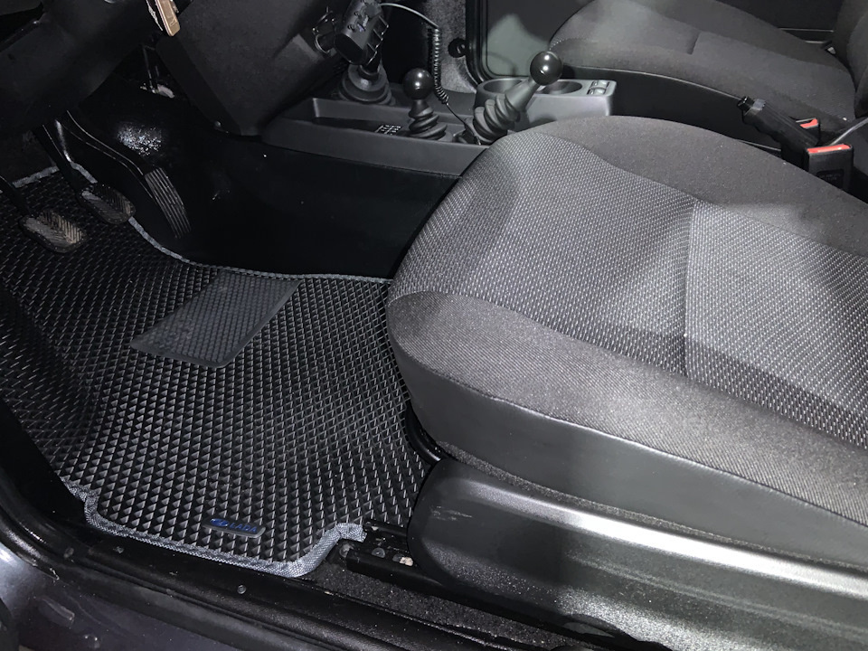 LADA 4x4 NIVA, TRAVEL - autokoberce - 7