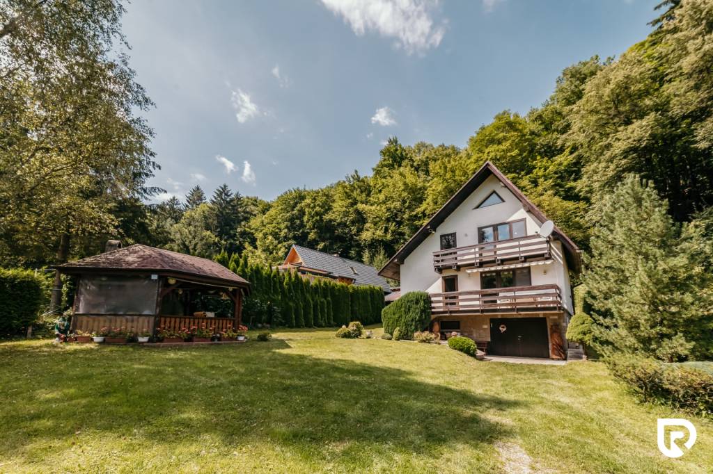 REZERVOVANÉ - RADO | Dom v krásnom prostredí | Bel.Slatiny - 7