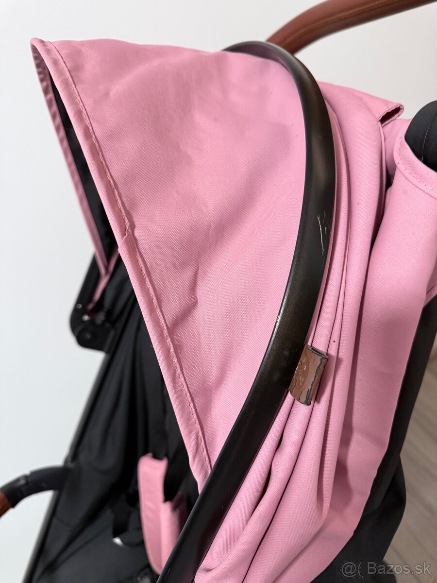 Kočiar petite & mars street + - 7