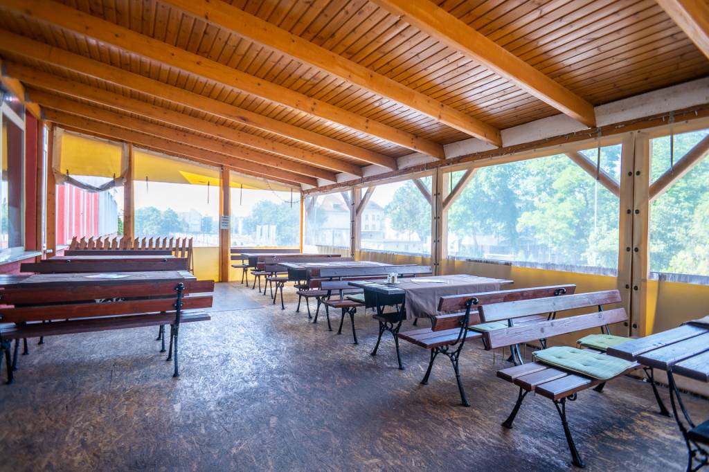 ALL INCLUSIVE | NA PREDAJ POLYFUNKČNÝ OBJEKT V NOVÝCH ZÁMKOC - 7