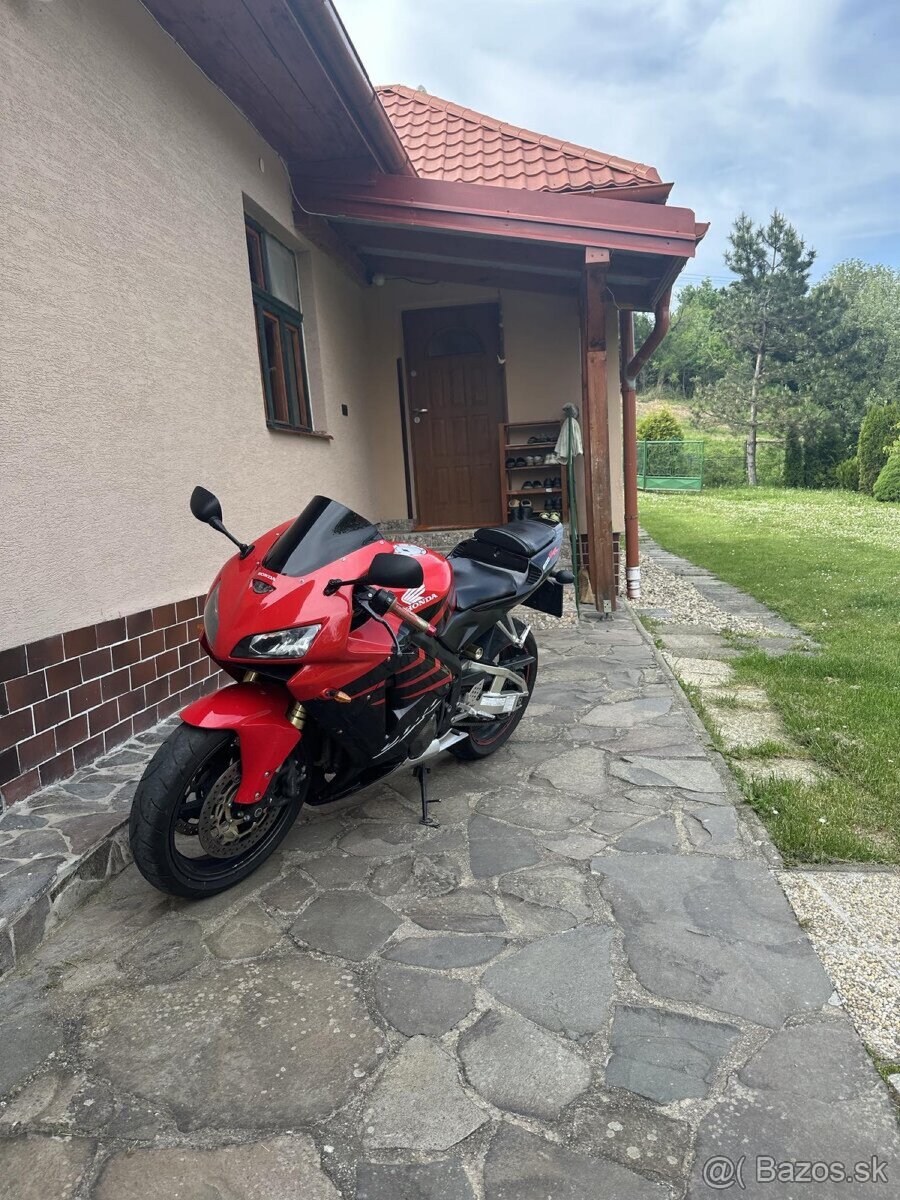 Honda CBR600RR - 7