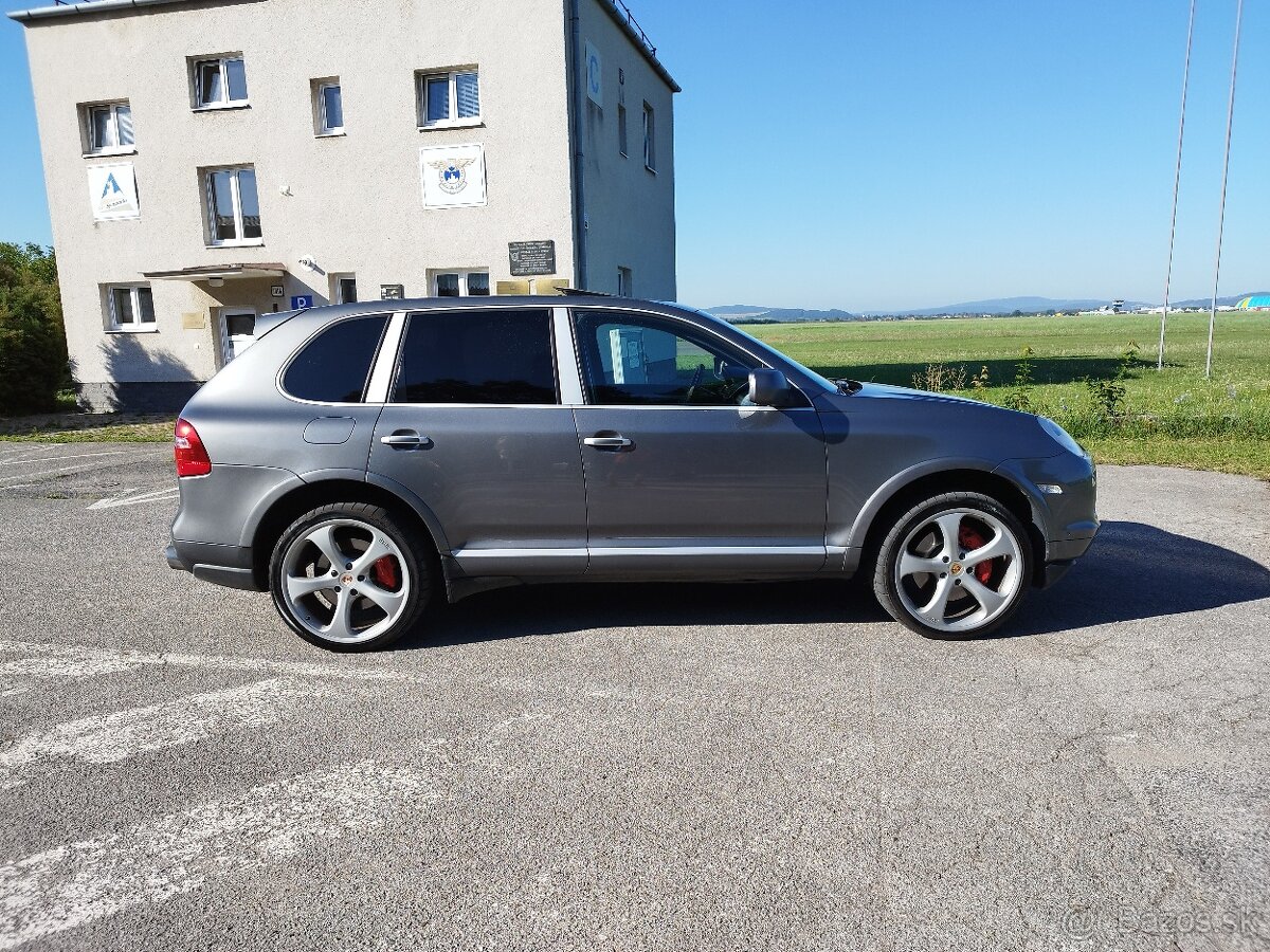 Porsche Cayenne 4.8 V8 turbo 500ps. - 7