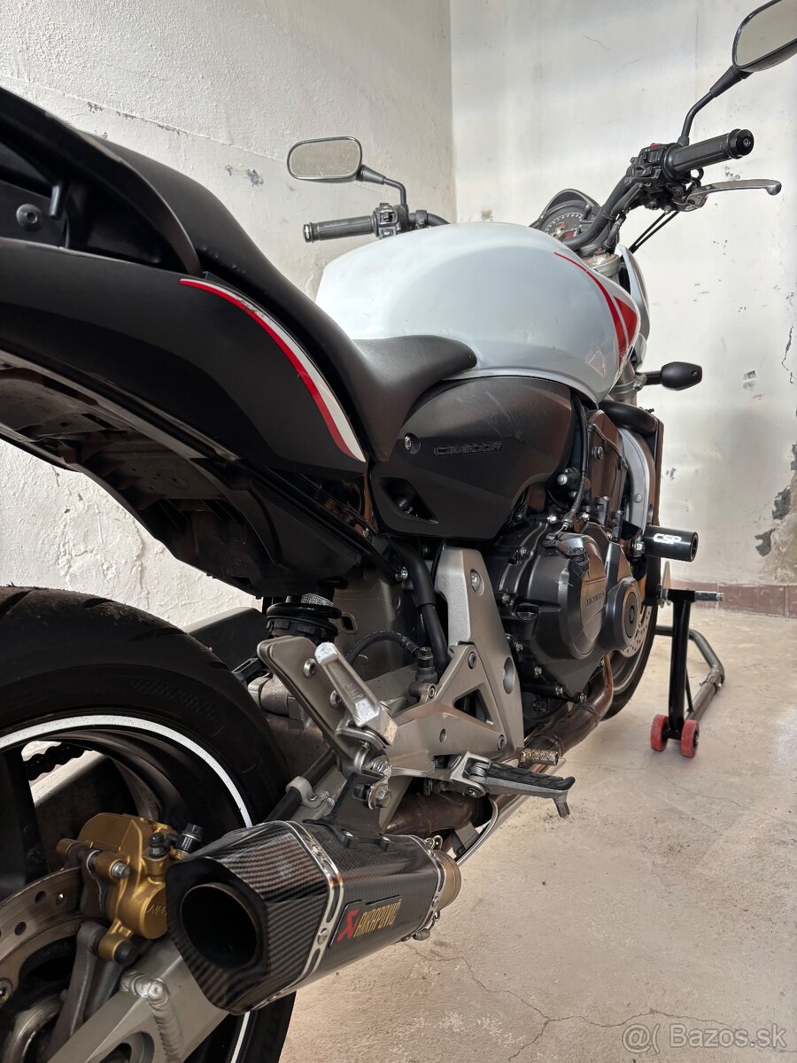 Honda Hornet 600 - 7