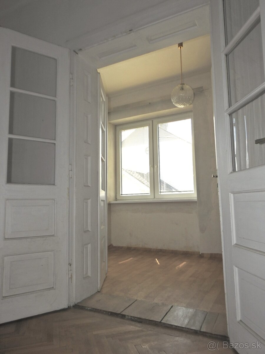 Predaj 1/2 rodinného staromestského domu KE-JUH - 7