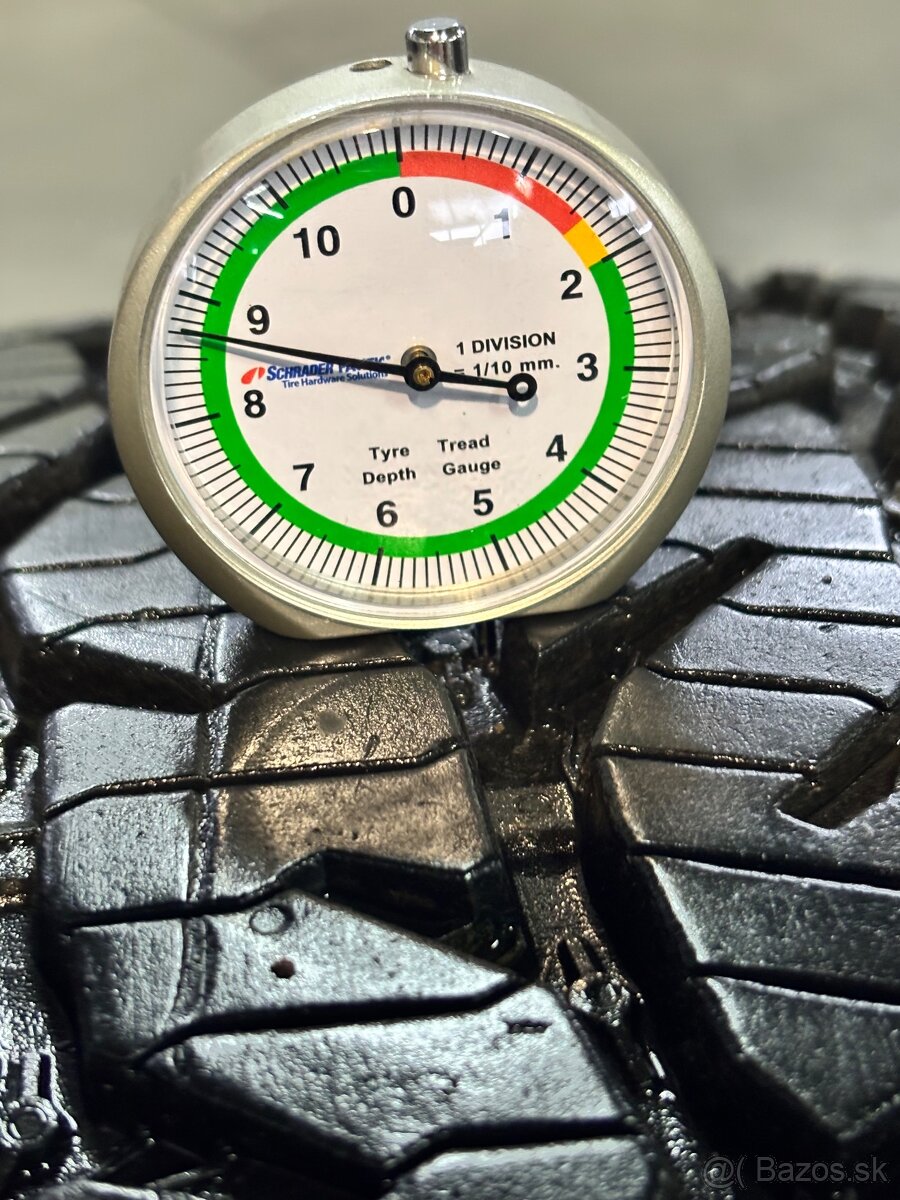 Pneu 265/60R18 A/T - 7