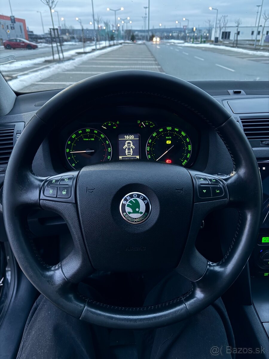 Skoda octavia 2.0TDI 103kW DSG - 7