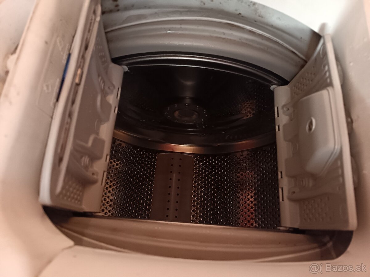 Krásna práčka Electrolux úzka 40 cm - 7