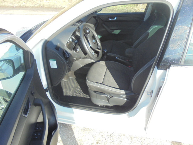 Škoda Fabia 1.0 TSI Ambition r.v.8/2020 - 7