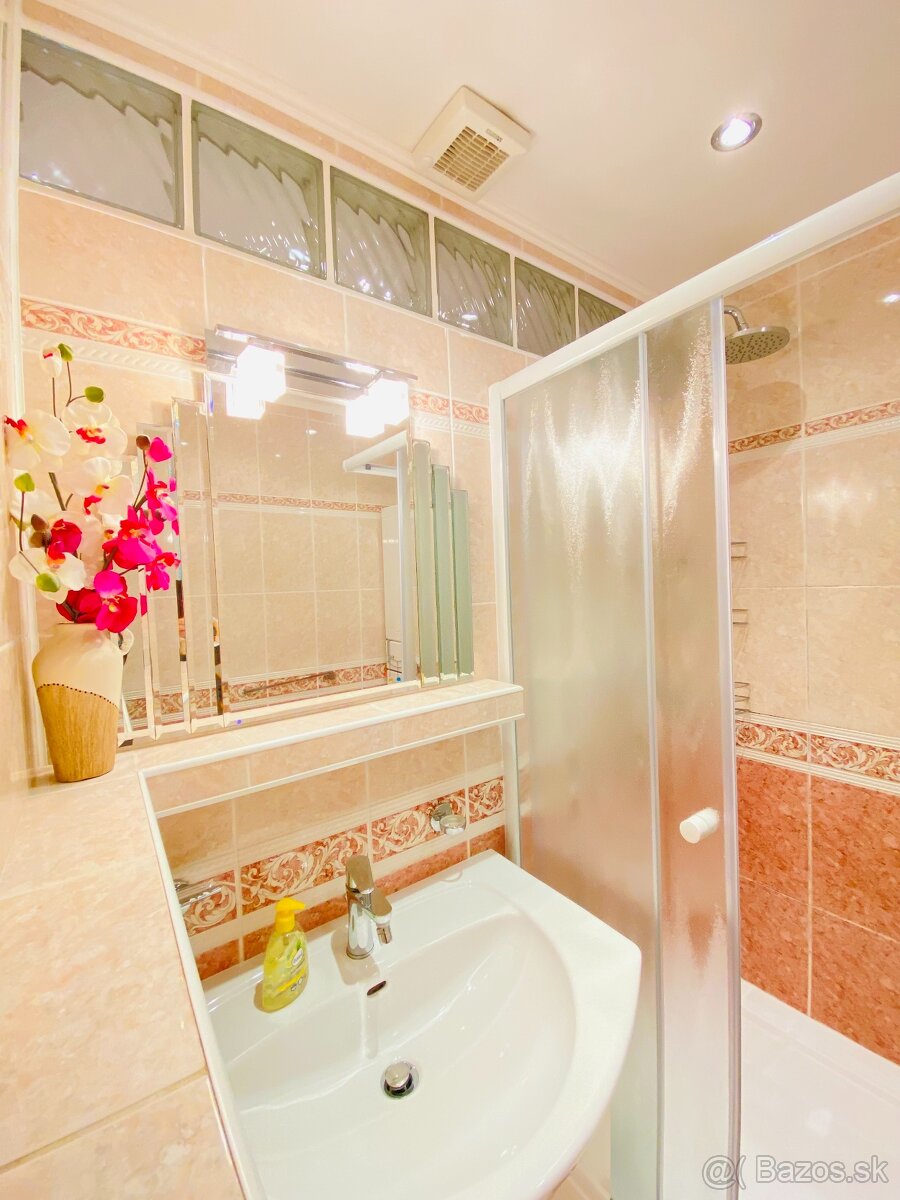 NA PRENÁJOM PRIESTRANNÝ 3-IZBOVÝ BYT V SKVELEJ LOKALITE, - 7