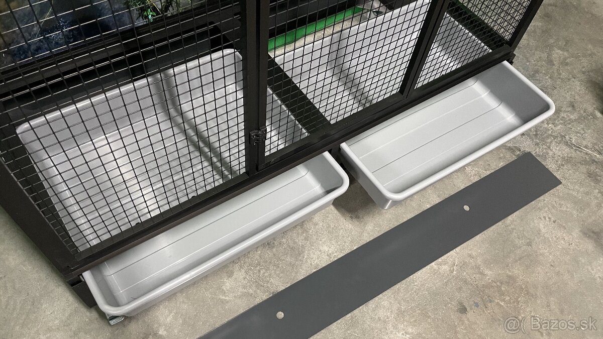 Voliery , Krmne pulty , Prepravne boxy - 7