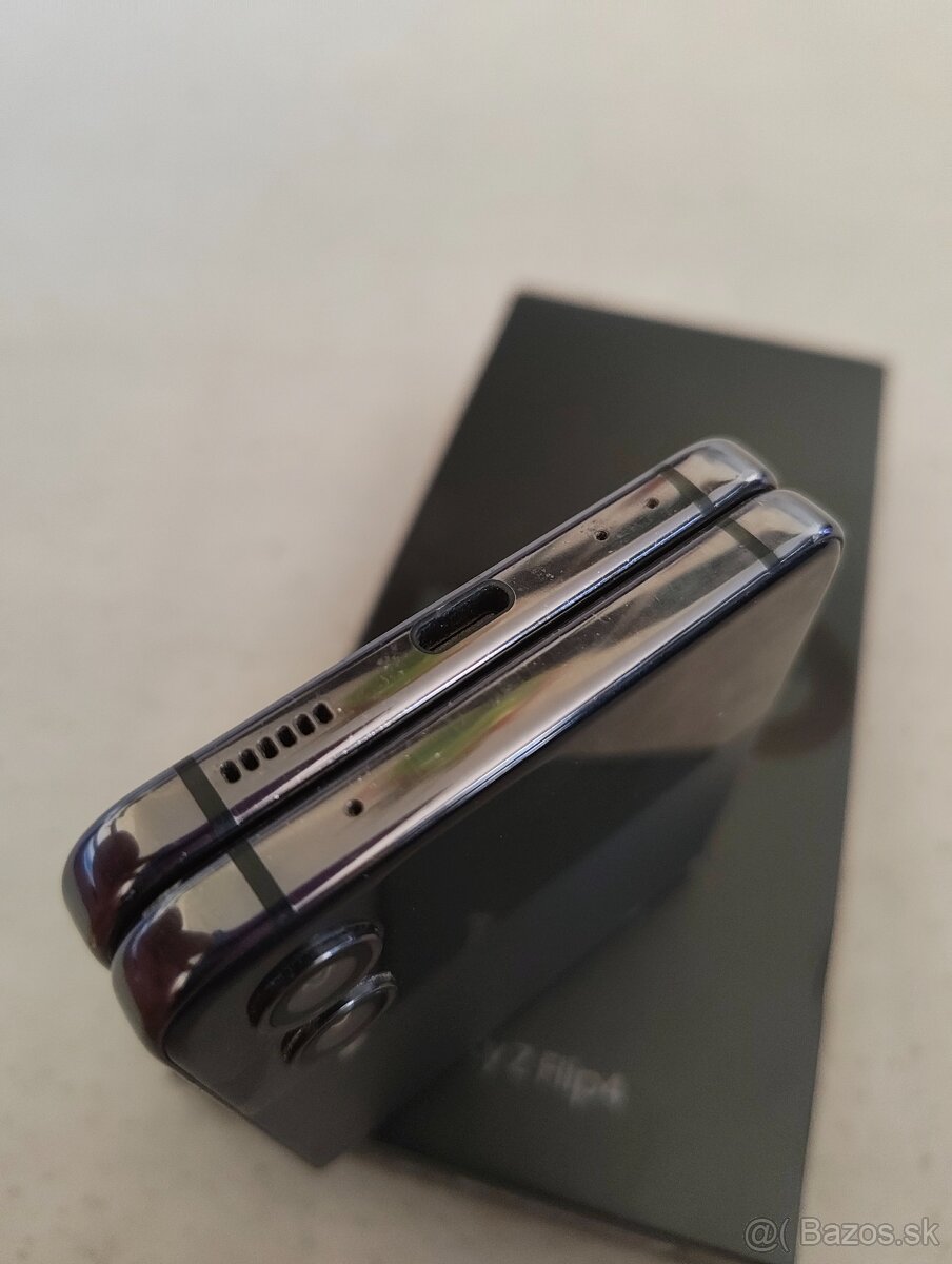 Predám Samsung Galaxy zflip 4 - 7