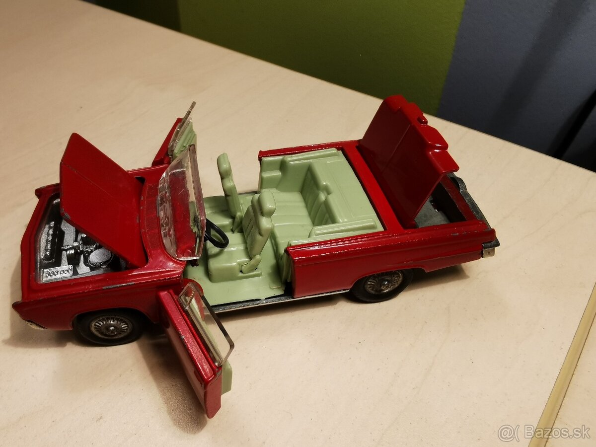 Corgi toys Chrysler Imperial - 7