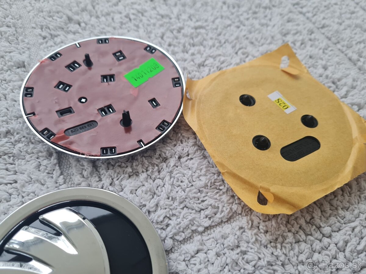 ŠKODA chromové emblémy / znaky / logo / rovný - 7