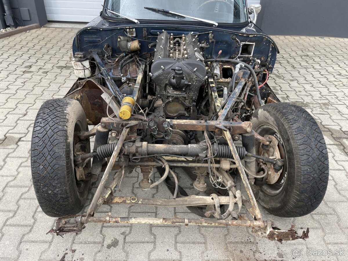 Jaguar E-type coupe 1970 Series II - 7