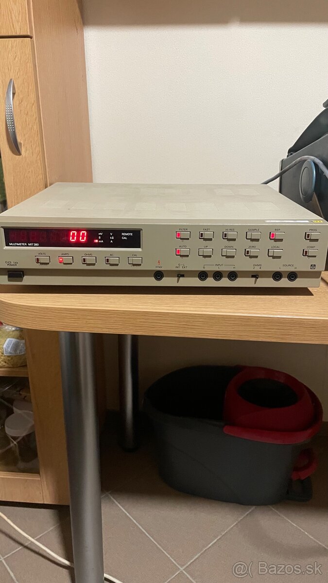 Predám osciloskopy, pulzný generátor a multimeter – staršia - 7