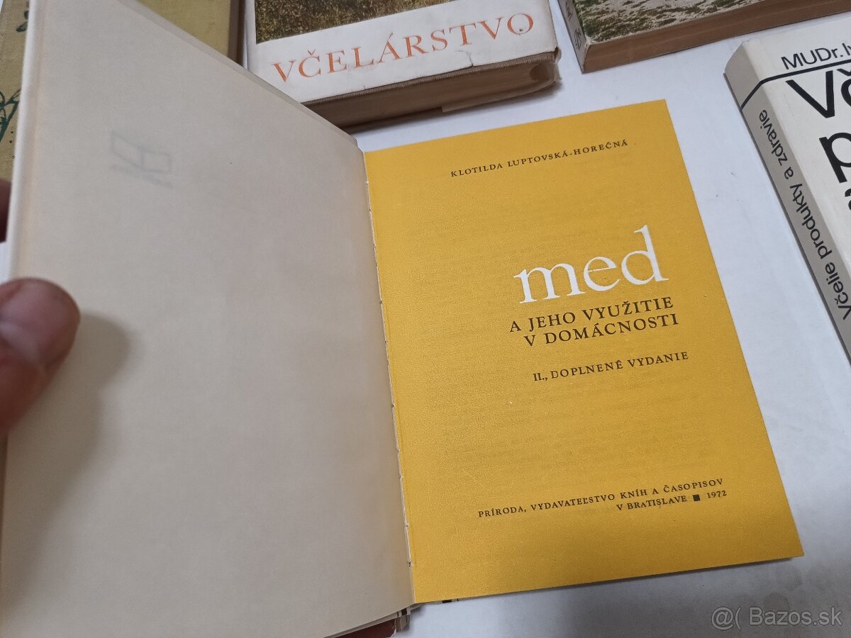 knihy o včelách, včelárstve, mede - 7