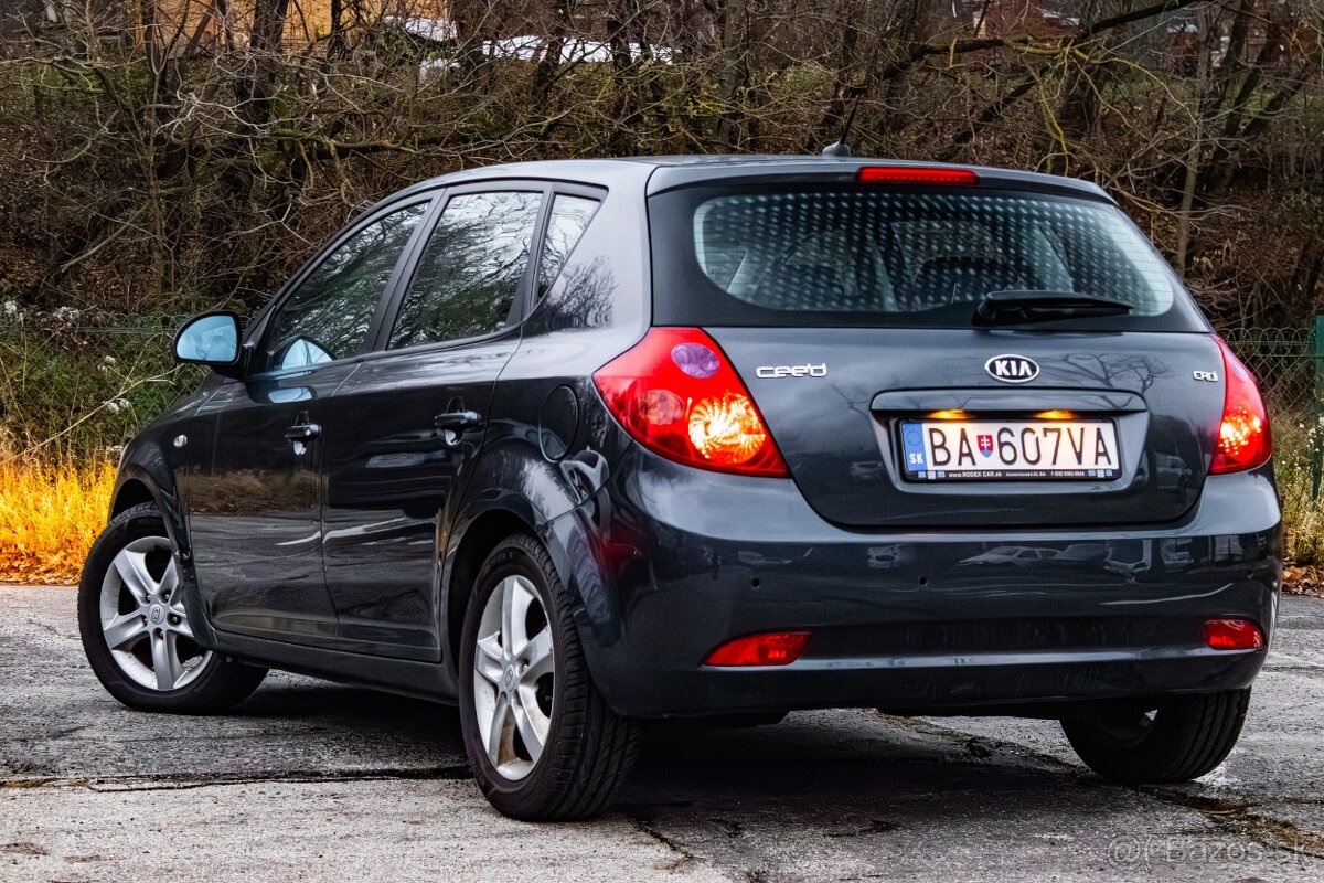 Kia Cee'd 1.6 CRD - 7