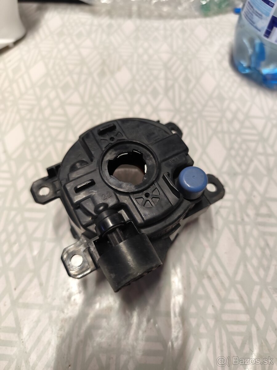 Hmlovka Ford S-Max rok 2015 a vyssie - 7