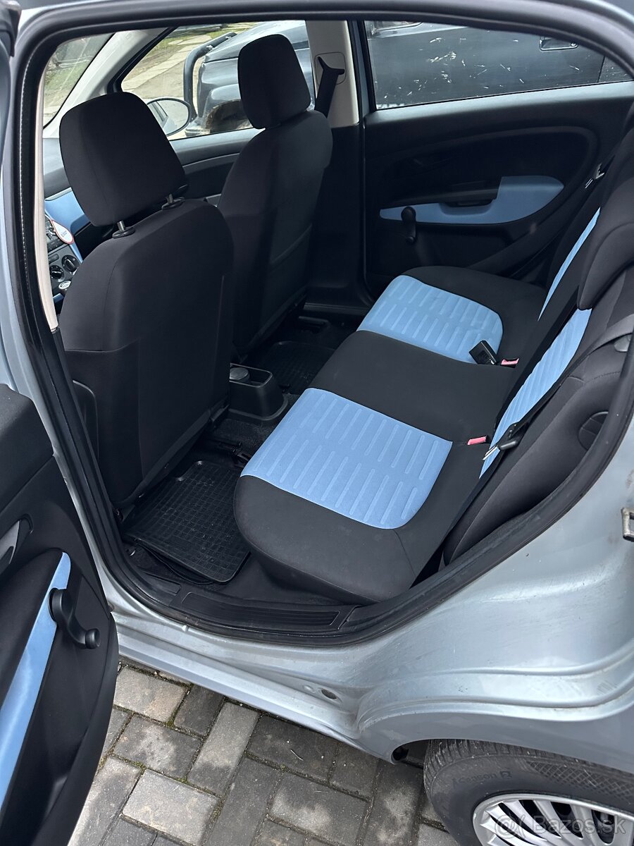 Fiat Punto 1,2 - 7