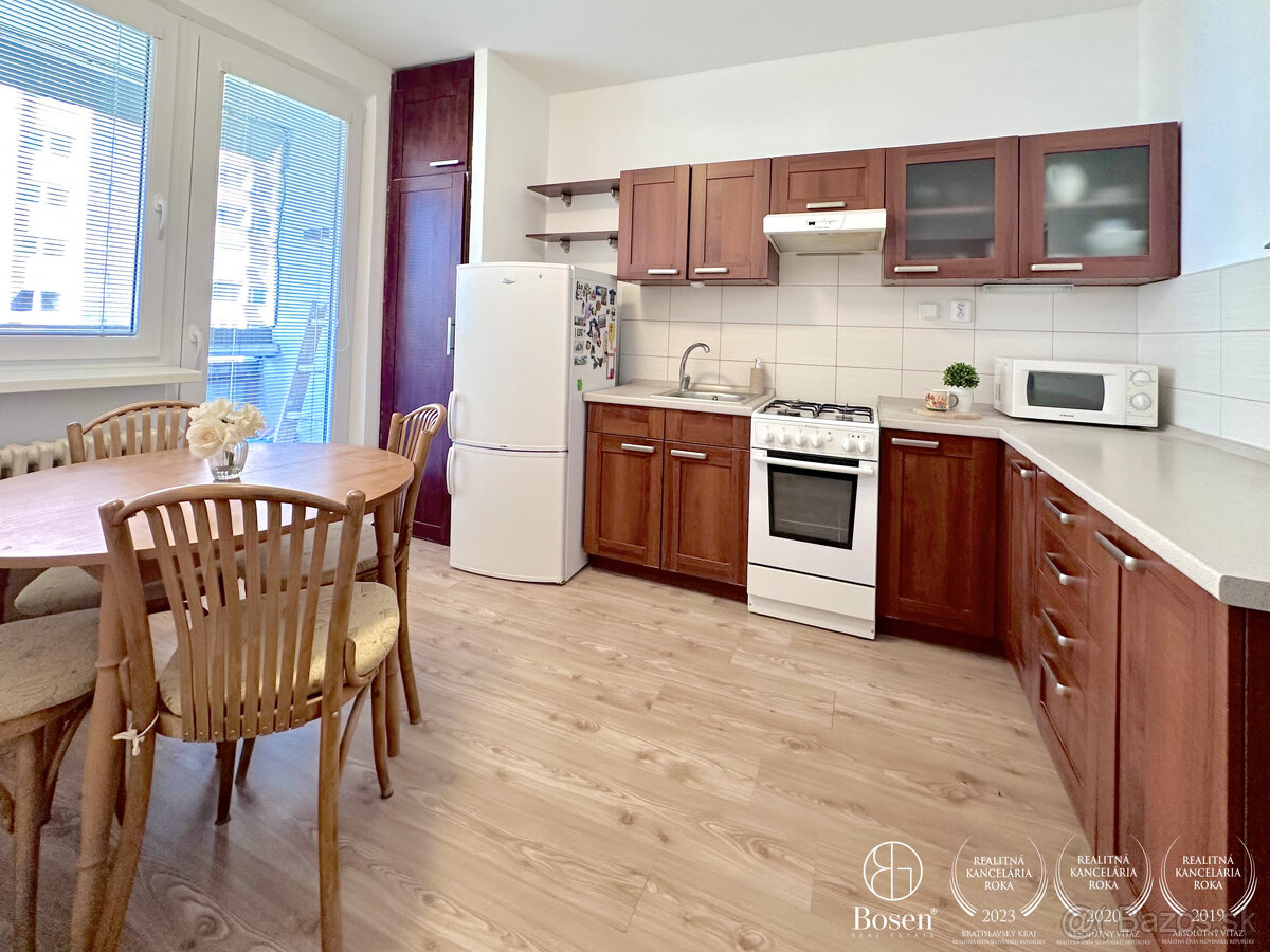 BOSEN | Priestranný 3 izbový byt s lodžiou, ul. Pri Kríži - 7